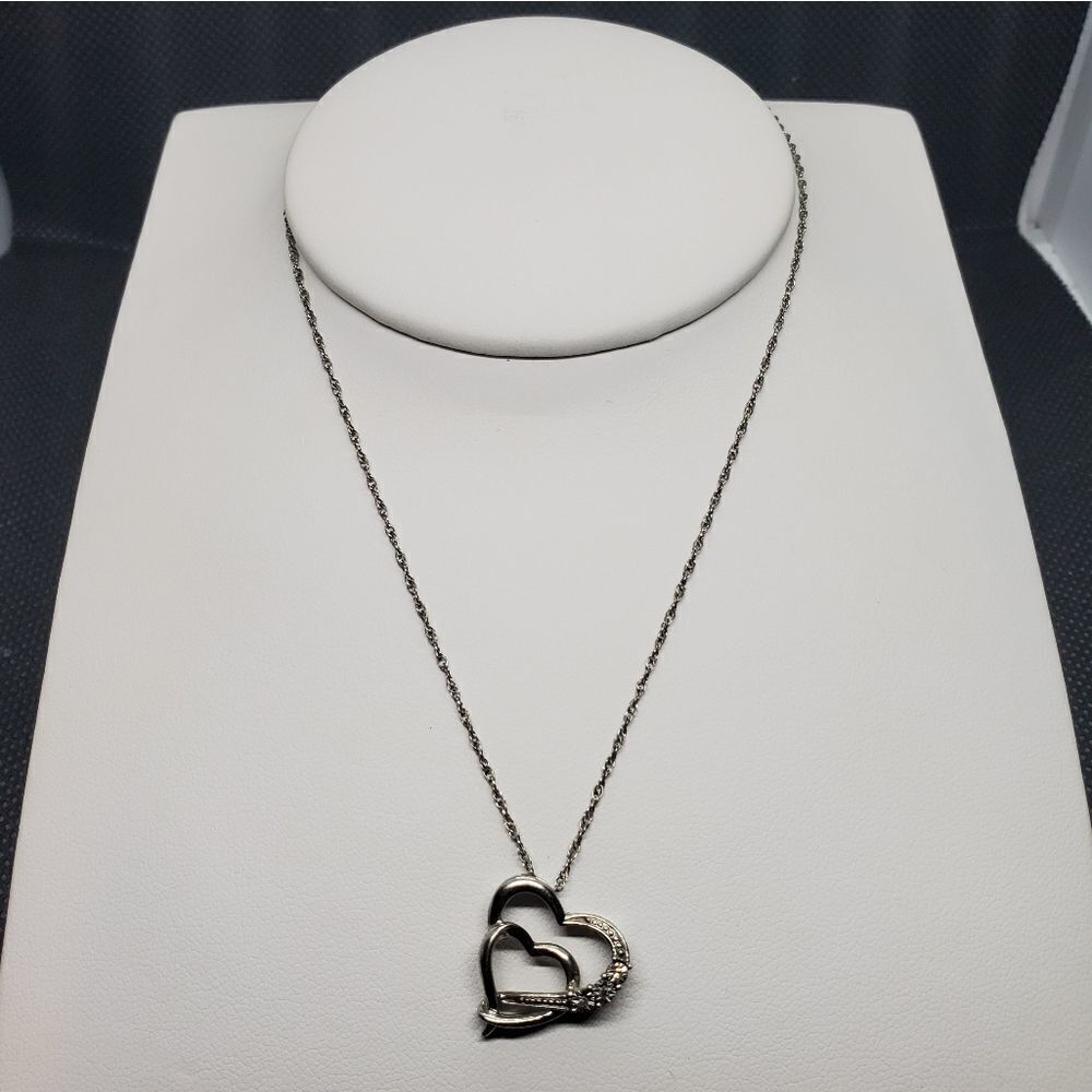Sterling Silver Necklace & Diamond Heart Pendant
